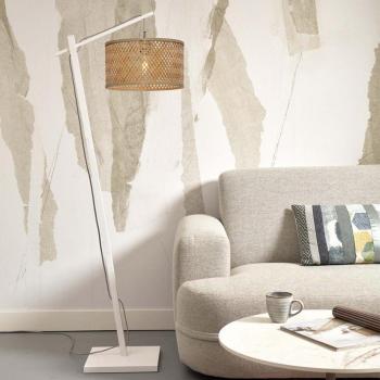 Lampadaire Good & Mojo en bambou avec abat-jour blanc/naturel, hauteur 150 cm, dimensions 150x32 cm