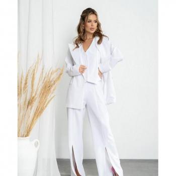 ISSA Plus S White Suit with Slit Design