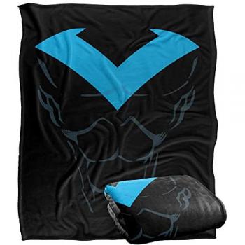 White Nightwing Bat-Cape Blanket, 152 × 127 cm (DC Edition)