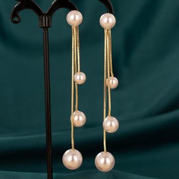Sophisticated Long Pearl Dangle Earrings with Tassels