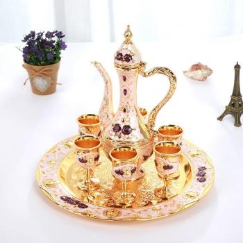 Service à vin raffiné avec plateau décoratif