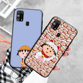 Capa Negra “Chibi Maruko” Compatibilidad: Xiaomi Redmi 13C, Note 9, iPhone XR 7/8 11/12/13 14/15, Samsung A25/S23/S24 FE Ultra Plus