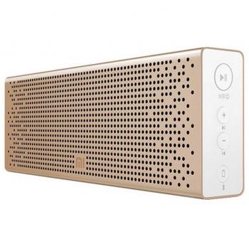 Altavoz inalámbrico rectangular dorado con Bluetooth y manos libres