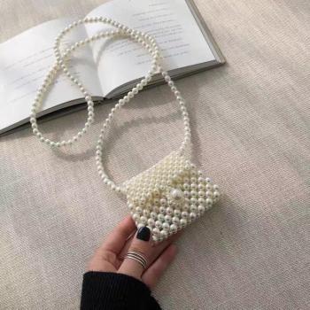 Mini Monedero de Perlas Chic