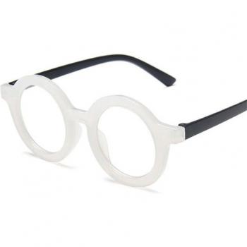 Kinderfreundliche Runde Brille mit klaren Linsen