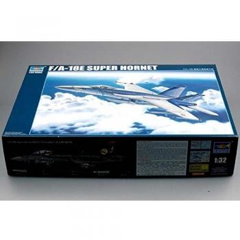 Kit de modélisme d'avion F/A-18E Super Hornet par Trumpeter TRU03204