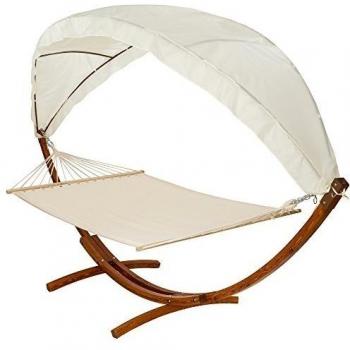 Hamaca para dos personas con estructura de madera y parasol