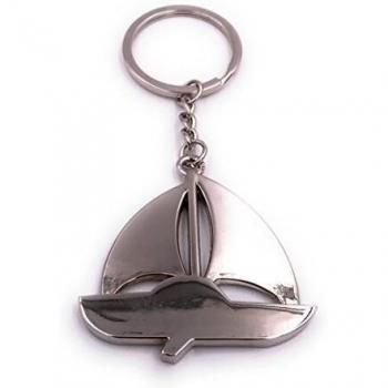 Flaches Segelboot Anhänger