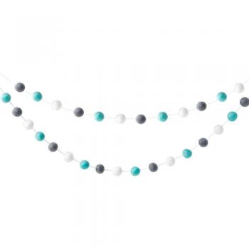 30 Ball Fleece Garland