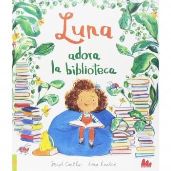 Luna adora la biblioteca