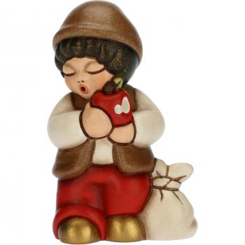 Statuina Presepe Bimbo con Mela Rossa in Ceramica Decorata a Mano