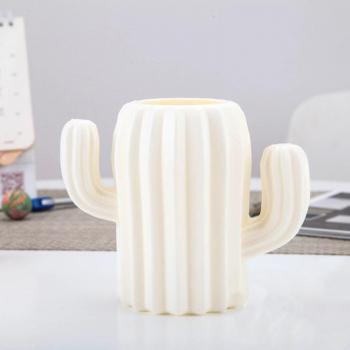 Cactus Brush Pot