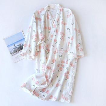 Camisón suelto inspirado en la moda japonesa