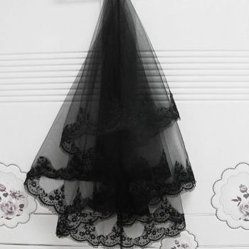 Single Layer Floral Lace Mantilla Veil
