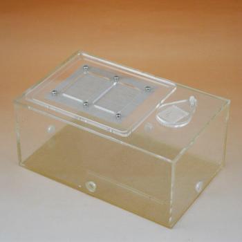 Acrylic Pet Food Box 19*12*9cm with 3 Connection Holes