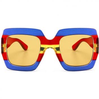 Gafas de Sol Femeninas con Marco Cuadrado