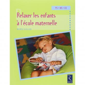 Relaxer les enfants à l'école maternelle