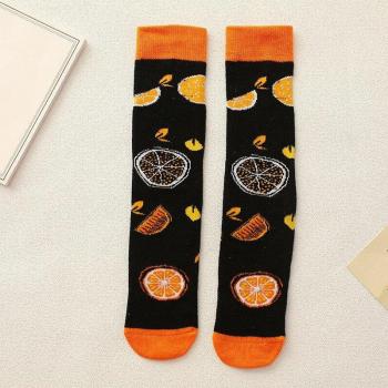 Karikatur Socken mit Ananas-Motiv