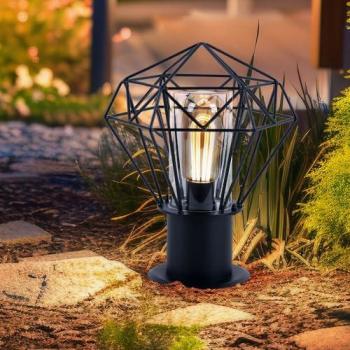 Lampadaire noir pour jardin avec design industriel et E27