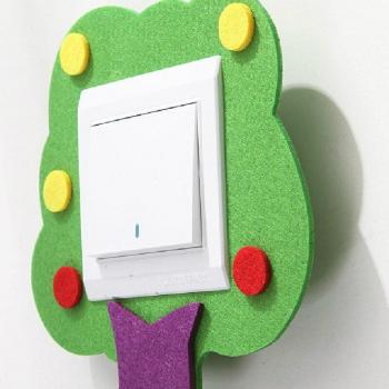 Décoration murale feutrée avec dessins d’animaux