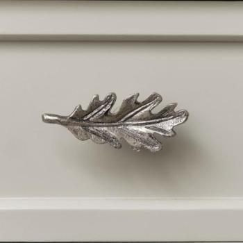 Heritage Oak Leaf Drawer Lever