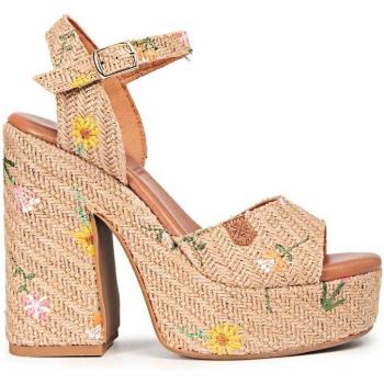 Popa Tacones de Cuña con Estilo