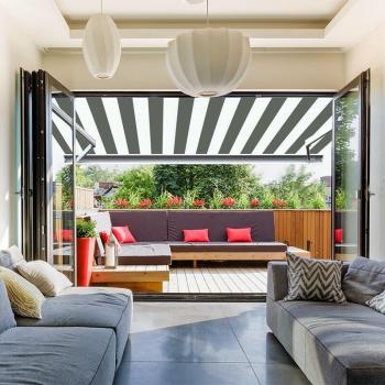 Moldura Toldo Cofre Integral 2,5 × 2 m, Motor y Manual – Tonos Blanco y Gris