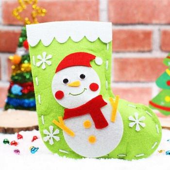 Chaussettes festives faites main pour enfants