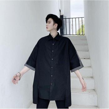 Men's Vent Hem Black and White Striped Shirt