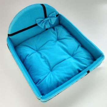 Cozy Pet House with Mat