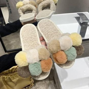 Zapatillas de felpa con pompones