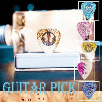 DIY Exquisite Guitar Pick Necklace