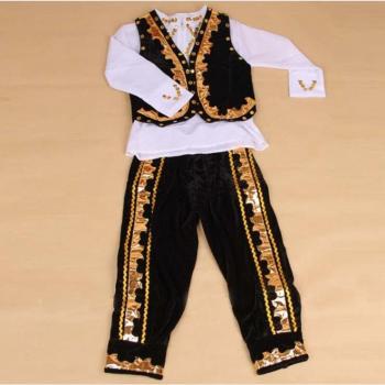 Tenues de danse nationale pour garçons
