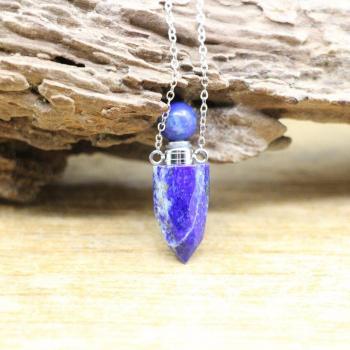 Vial de aceite esencial con collar de plata y piedra natural