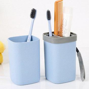 Caja de viaje para cepillos de dientes y artículos de higiene