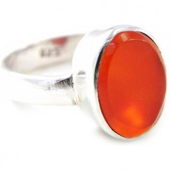 Gwyneth 50 Red Onyx Ring in Silver