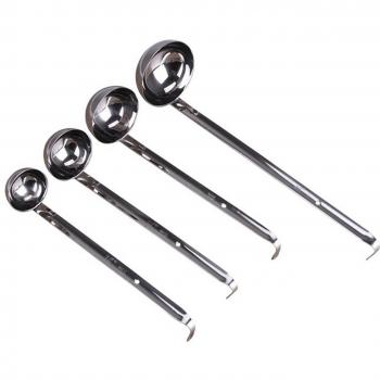 Juego de 4 Cucharones para Sopas y Salsas (Acero Inox.)