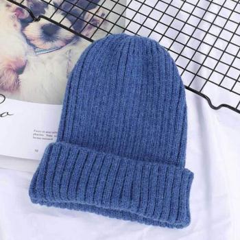 Gorro de mujer y niña de punto color caramelo