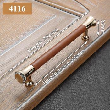 Manija de Muebles Dorada con Detalle de Cristal