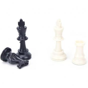Complete 32-Piece Chess Set