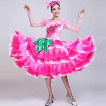 Performance Stage Chic: Robe Courte Dentelle à Feuilles Verts – Grande Taille (DL5731)