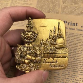Tesoro de Phuket: Etiqueta Magnética con Buda Dorado