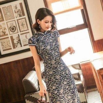 Ladies Navy Blue Lace Qipao Dress with Leaf Pattern