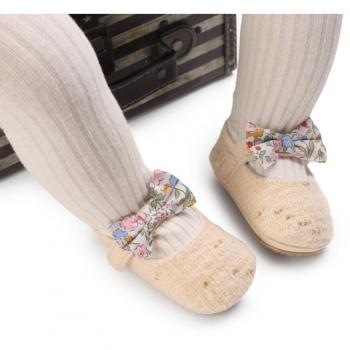 Zapatillas Florales con Hebilla, Ideal para Primeros Pasos