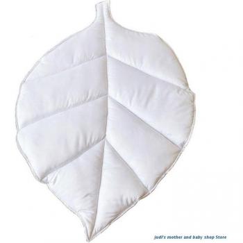 Cotton Leaf-Shaped Play Rug for Kids