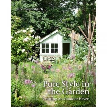 Pure Style in the Garden by Jane Cumberbatch