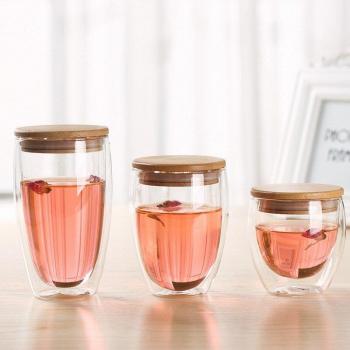 Doppelwandige Kaffeetasse mit Bambusdeckel für Reisen