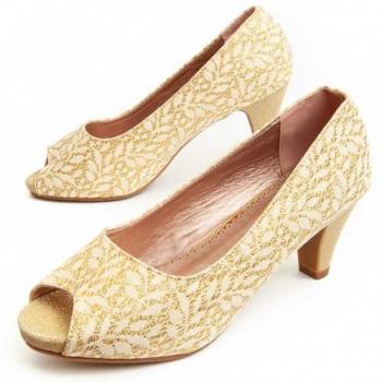 Sapato Montevita UNNE50 Gold para Mulheres