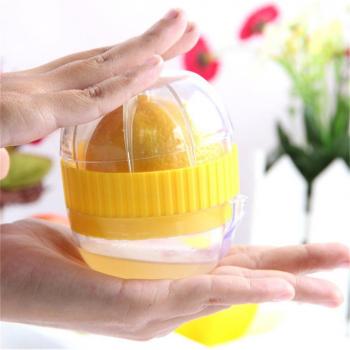 Charming Pet Manual Juicer for Citrus Fruits 70814