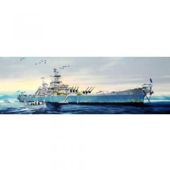 Maquette de bateau USS Missouri BB-63
